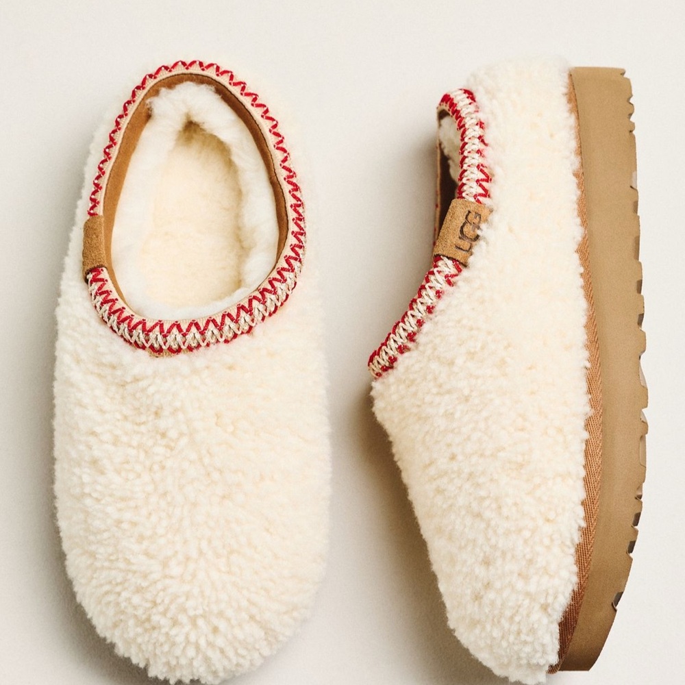 NWT UGG Women's Tasman Maxi Curly Clog Slippers US6